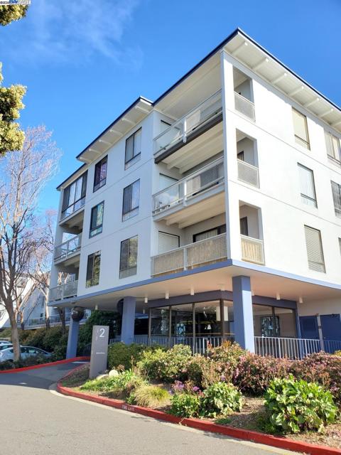 Details for 2 Admiral Drive  B280, Emeryville, CA 94608