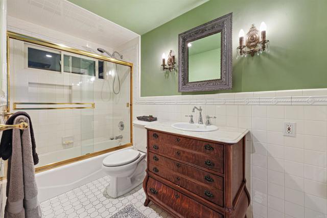 Image 16 of 27 For 1115 Mollison Avenue