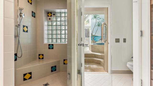 11 Hawk View, Portola Valley CA: https://media.crmls.org/mediaz/59ec8262-4ad2-4338-928e-652e2264da53.jpg