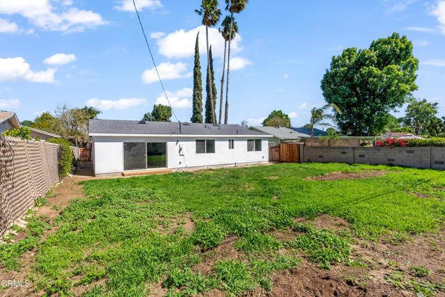 8751 Odessa Avenue, North Hills CA: https://media.crmls.org/mediaz/59ed38fc-00c8-43aa-af95-7b51c6462180.jpg