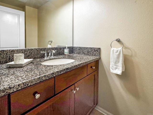 2454 Antlers Way, San Marcos CA: https://media.crmls.org/mediaz/59ee55b3-67f6-420f-834d-e552325d9994.jpg