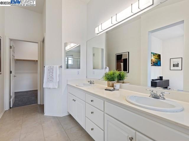 130 Sutter Creek Ln, San Ramon CA: https://media.crmls.org/mediaz/59ef41bb-d2d1-4ed9-b08c-a12589aba1c1.jpg