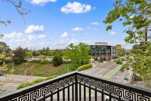 200 Sheridan Avenue, Palo Alto CA: https://media.crmls.org/mediaz/59ef5406-db06-4551-a888-359877c8b8b4.jpg