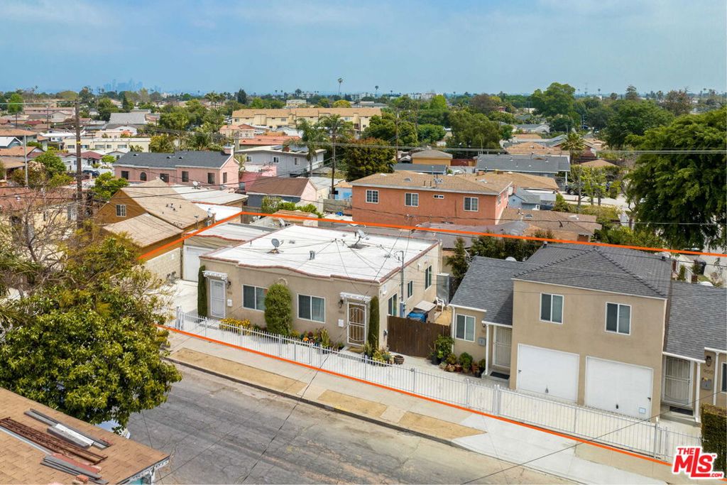 Multifamily at 900 N Park Avenue