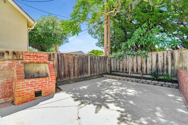 2276 Newhall Street, San Jose CA: https://media.crmls.org/mediaz/59efb264-415d-45e6-82e7-8630272b6b04.jpg