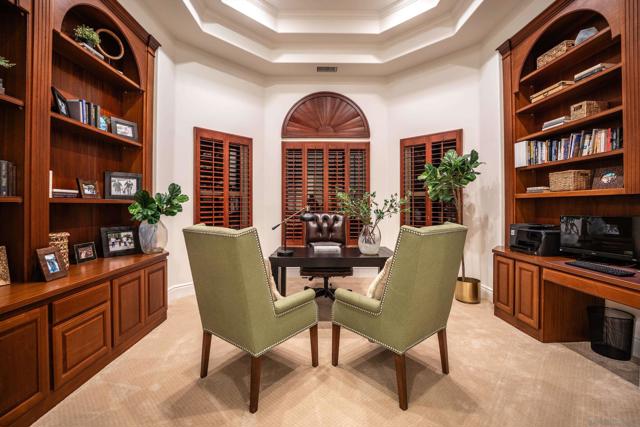 15397 Rock Creek Ln, El Cajon CA: https://media.crmls.org/mediaz/59f0a872-57f3-4398-9b50-efc6d2111aa5.jpg