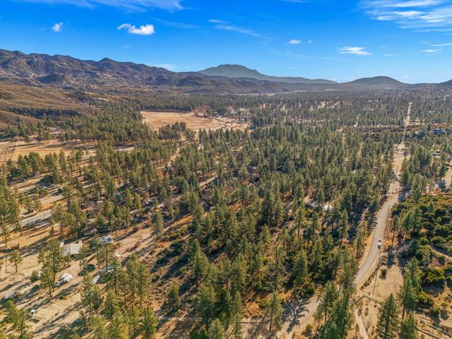 1 Pipe Creek Road, Mountain Center CA: https://media.crmls.org/mediaz/59f0e310-bb92-4fcd-98a8-c4f2d303983e.jpg