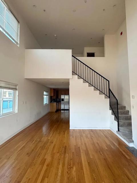 1588 Indiana Street, San Francisco CA: https://media.crmls.org/mediaz/59f1198b-251a-4883-9c15-be6e7bcdf96a.jpg