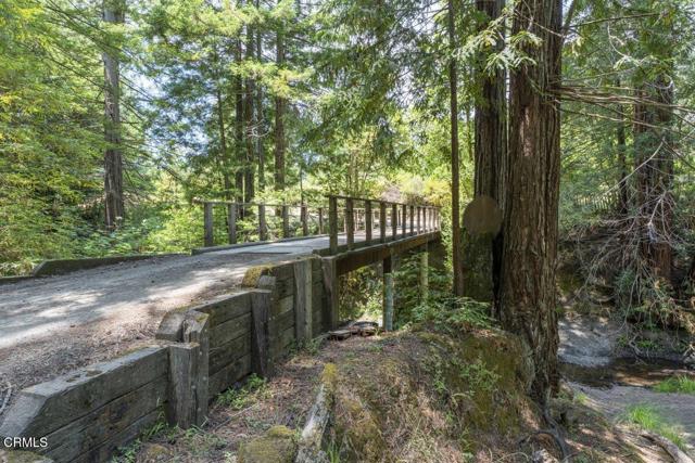 31351 Comptche Ukiah Road, Comptche CA: https://media.crmls.org/mediaz/59f172da-9910-4b27-9e57-d8a7395a5f5c.jpg