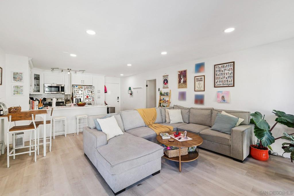 4600 Lamont St - photo 10