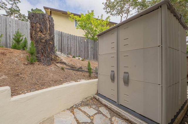 24 Pinehill Way, Monterey CA: https://media.crmls.org/mediaz/59f24a76-618f-4e52-94d3-188c303c1489.jpg