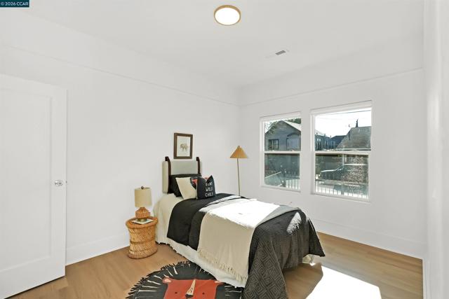 Image 25 of 58 For 456 4th St  