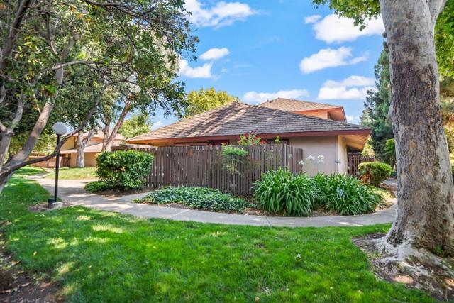 205 W Red Oak Drive, Sunnyvale CA: https://media.crmls.org/mediaz/59f38b67-b513-4d93-bac8-30fc4991fe05.jpg