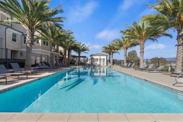 Detail Gallery Image 36 of 42 For 1220 Sunrise View #101,  San Marcos,  CA 92078 - 3 Beds | 2/1 Baths