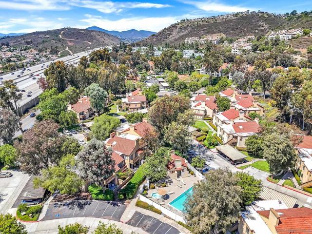 9909 Scripps Westview Way, San Diego CA: https://media.crmls.org/mediaz/59f426f6-7c57-4498-abeb-d5466e74aee7.jpg