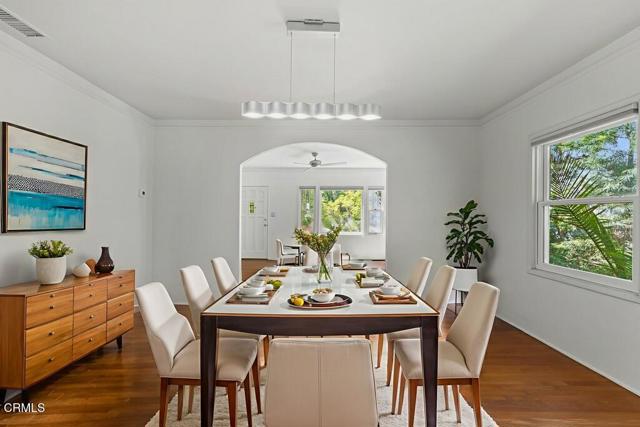 917 W W Victoria Street, Santa Barbara CA: https://media.crmls.org/mediaz/59f45ecc-b57b-4175-9e57-075834ef80e0.jpg