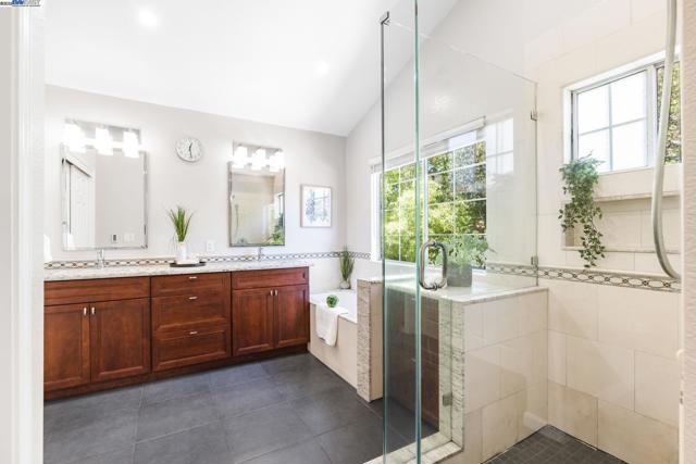 5373 Shamrock Cmn, Fremont CA: https://media.crmls.org/mediaz/59f53430-da5b-4b15-b501-cc981fd26f0c.jpg
