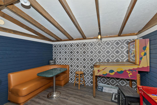 387 Wren Drive, Big Bear CA: https://media.crmls.org/mediaz/59f623ed-cc99-406a-9af9-327500a5bfdb.jpg