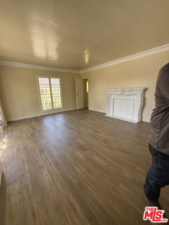 4196 5th Avenue, Los Angeles CA: https://media.crmls.org/mediaz/59f63efe-5729-4ebf-bc97-da1f643d0c31.jpg