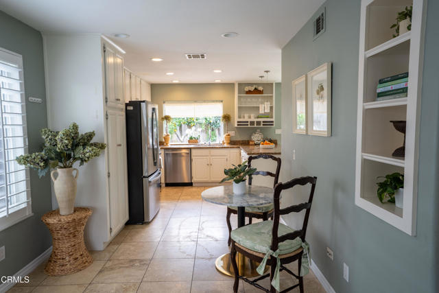 Detail Gallery Image 9 of 27 For 5340 Meadowbluff Ct, Camarillo,  CA 93012 - 3 Beds | 2 Baths