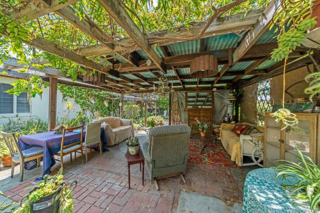 8706 Delta St, La Mesa CA: https://media.crmls.org/mediaz/59f6e668-335b-423f-ac8d-fde3782984b4.jpg
