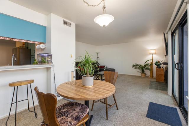 1925 46th Avenue, Capitola CA: https://media.crmls.org/mediaz/59f70c2a-e297-4d0e-85c2-6b701eaedd01.jpg