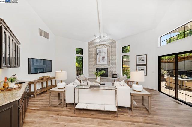 942 Finovino Ct, Pleasanton CA: https://media.crmls.org/mediaz/59f80f52-489a-4385-8b04-7db9b6449096.jpg