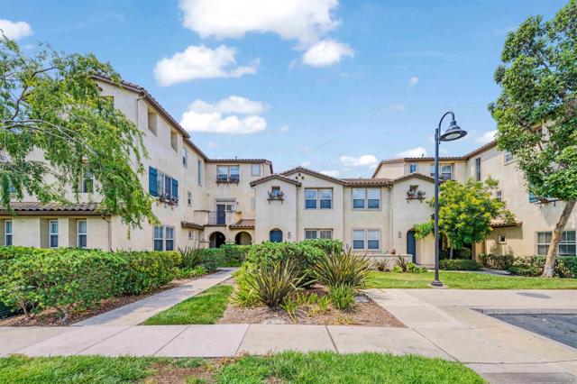 840 Spinnaker Point Terrace, San Diego CA: https://media.crmls.org/mediaz/59f84314-30f6-4944-a91f-01ea2f1e7448.jpg