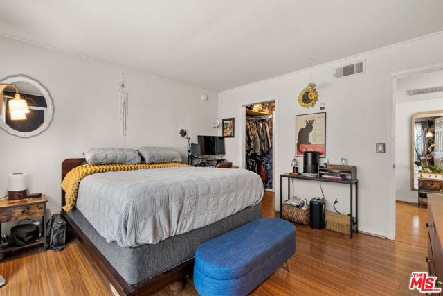 10249 Tujunga Canyon Boulevard, Tujunga CA: https://media.crmls.org/mediaz/59f8acc9-a425-4780-a499-fc20c0f9b488.jpg