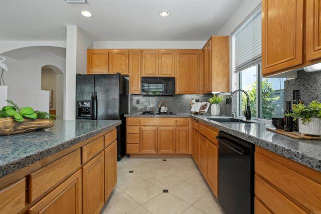 2228 Corte Ananas, Carlsbad CA: https://media.crmls.org/mediaz/59fa225b-5b57-43ce-a56a-cb5ad8f73d20.jpg