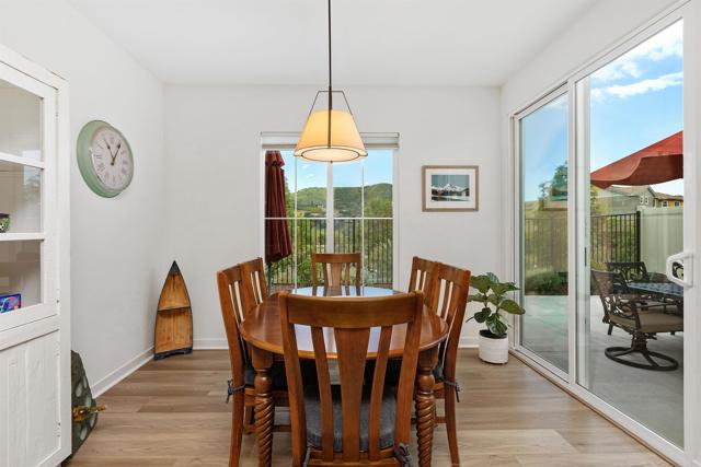 Detail Gallery Image 11 of 43 For 35254 Blossom Pl, Fallbrook,  CA 92028 - 4 Beds | 2/1 Baths