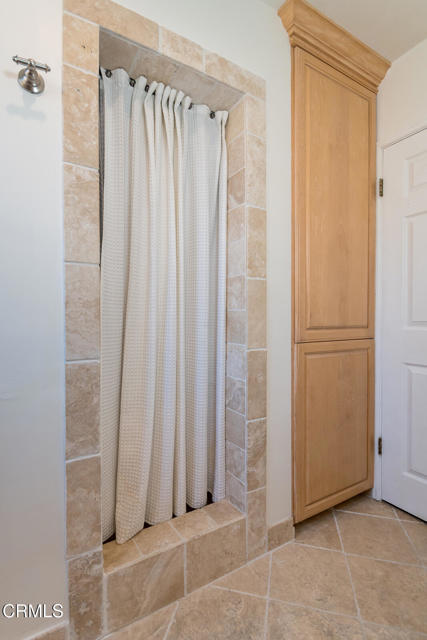 4841 Hill Street, La Canada Flintridge CA: https://media.crmls.org/mediaz/59fa9ccc-643d-47ad-b96b-700343433989.jpg