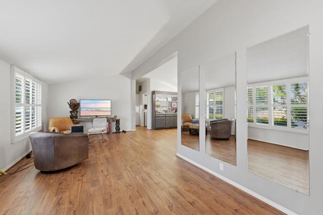 Detail Gallery Image 9 of 57 For 18218 Paradise Mountain Road #127,  Valley Center,  CA 92082 - 3 Beds | 2 Baths