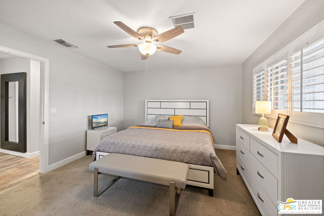 2002 S Bobolink Lane, Palm Springs CA: https://media.crmls.org/mediaz/59fb2c25-a0f5-4d78-b460-86e28a7ef76f.jpg