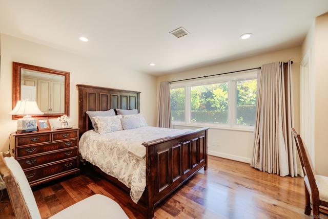 6150 La Fremontia, Rancho Santa Fe CA: https://media.crmls.org/mediaz/59fc3c7c-ba5a-4b5b-a2ac-86d40507faf3.jpg