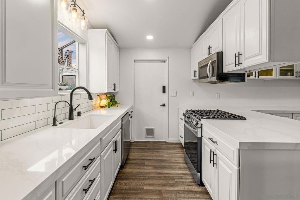 9162 Fermi Ave. - photo 11