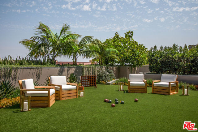 8420 Sunset Boulevard, 1001 photo 7