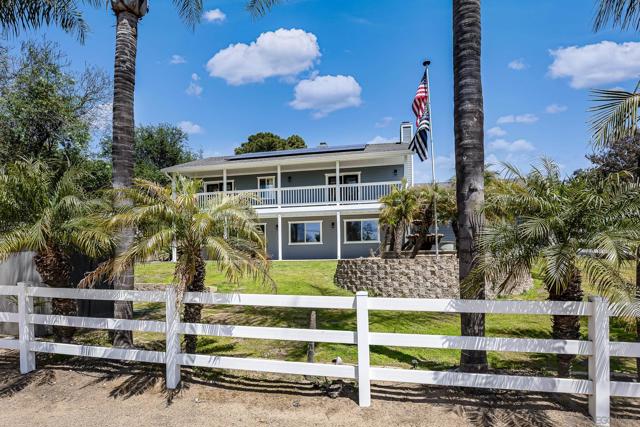 235 Loma Vista Pl, El Cajon CA: https://media.crmls.org/mediaz/59fd5198-a601-4755-9cb1-f9ff6a9f0b65.jpg