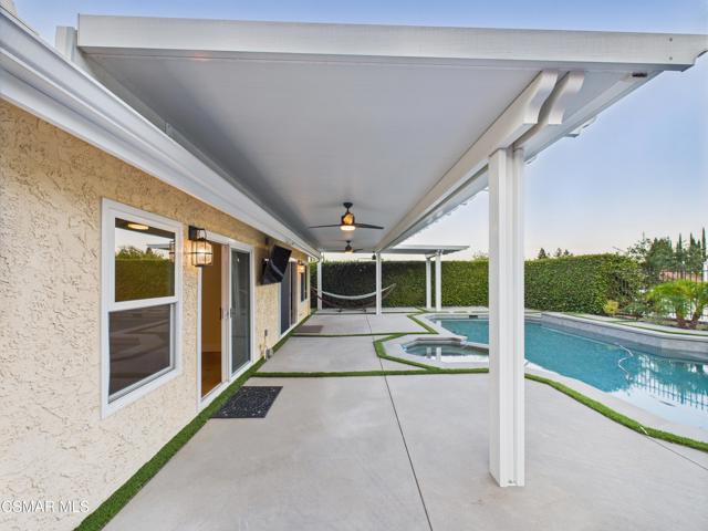 29650 Kimberly Drive, Agoura Hills CA: https://media.crmls.org/mediaz/59fd8ef7-1f3b-4e9d-bf0b-ddd840ce2626.jpg