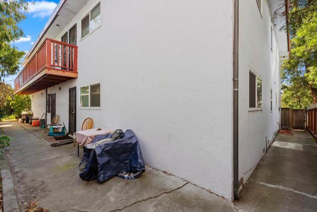 Image 27 of 36 For 3420 Delaware St