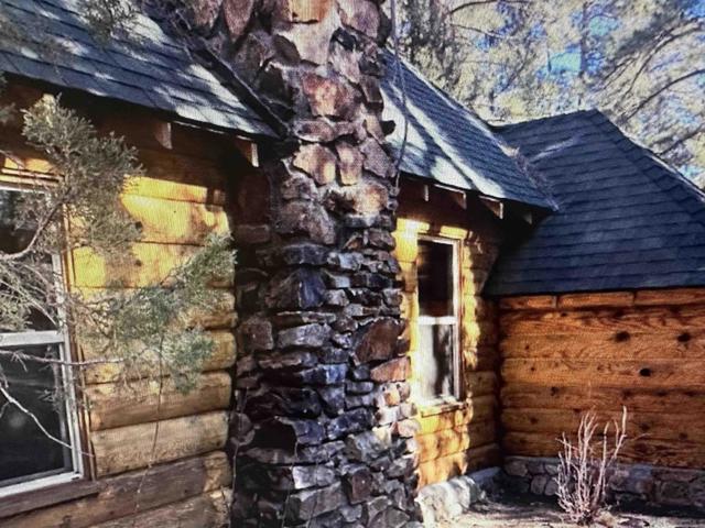 535 W Rainbow Blvd, Big Bear CA: https://media.crmls.org/mediaz/59fe0438-6168-4a51-90e0-9c8ccd20ed2c.jpg
