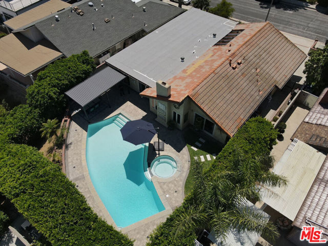 12818 Neon Way, Granada Hills CA: https://media.crmls.org/mediaz/59fe35fd-f936-420b-a7b9-22750c53dadc.jpg