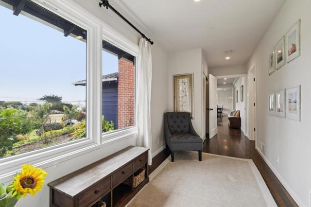 3279 N Cabrillo Highway, Half Moon Bay CA: https://media.crmls.org/mediaz/59fe8258-9d35-4866-8a31-56739bf6e293.jpg