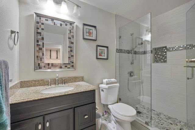 519 Meadow Grove Place, Escondido CA: https://media.crmls.org/mediaz/59febe48-fe88-4804-a8b3-7b696d4c3469.jpg