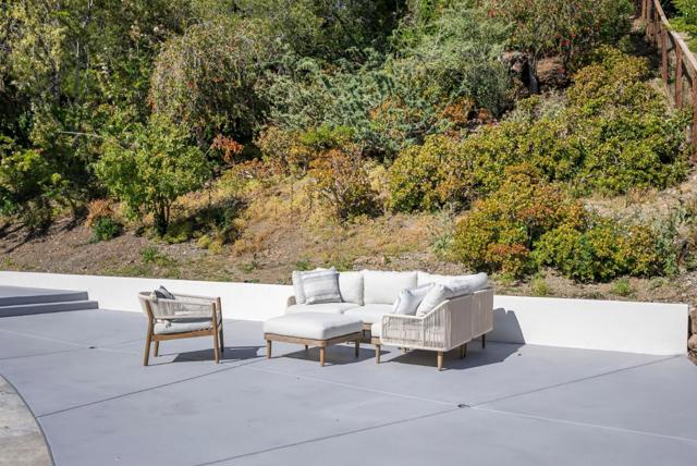 1556 Cherrywood Drive, San Mateo CA: https://media.crmls.org/mediaz/59feff97-9c2f-402c-8de4-c0fe29e2c043.jpg