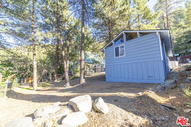 Image 3 for 2040 Mojave Scenic Dr, Wrightwood, CA 92397