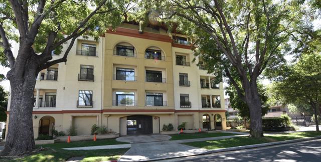 742 Locust St #402, Pasadena, CA 91101