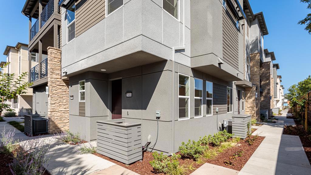 358 Arc Court