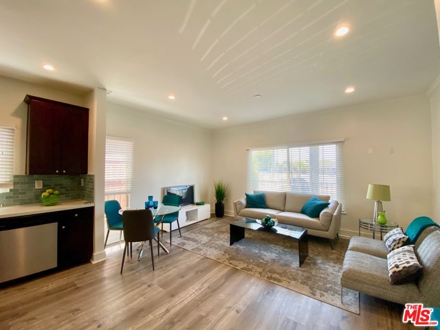 6081 Pickford Place 1A Los Angeles, California ASK ABOUT OUR MOVE-IN SPECIALS. First floor 2 BR/2 BA unit in a beautiful 1929 building in the desirable PicFair Village neighborhood. This gorgeous apartment has been completely renovated with upscale condo-quality amenities. Custom kitchen with all new stainless appliances including: gas range/oven, microwave, dishwasher, a large fridge and brand new counters with custom cabinetry with attractive tile backsplash. Wood floors throughout. The apartment offers crown molding, recessed lighting and built-in central air with NEST climate control (smart phone-activated) and brand new washer/dryer. Bathrooms are fully updated. Close to shopping, cafes, dining and entertainment. 2nd BR makes a great office! Parking on street readily available. No parking on-site. **3D Tour is representative of a 2BR/2BA Unit**