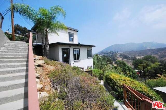 6864 Pacific View Dr, Los Angeles, CA 90068
